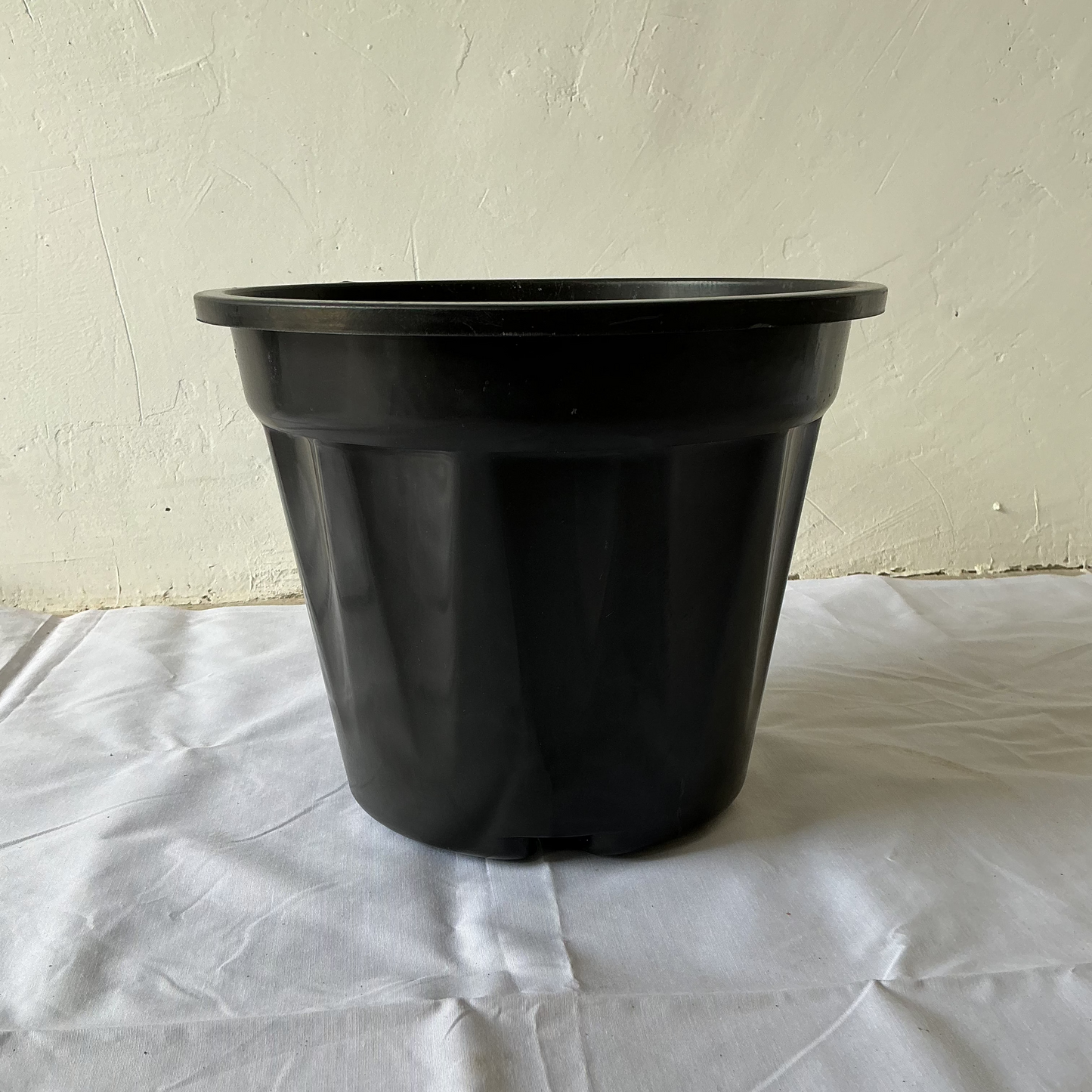 10 Inch Black Nursery Pot