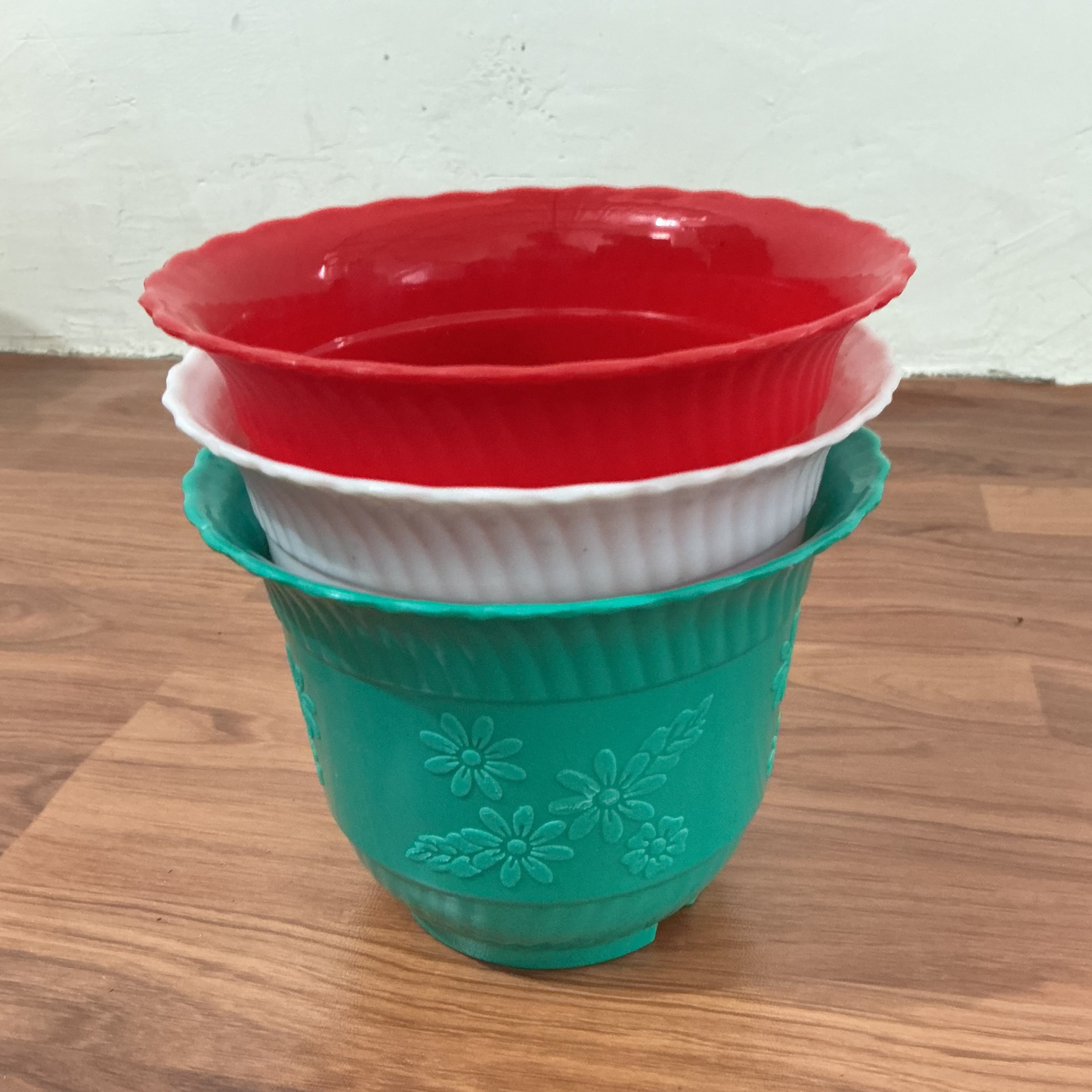 Set Of-3,  Flower Design Plastic Planter In 6 Inch